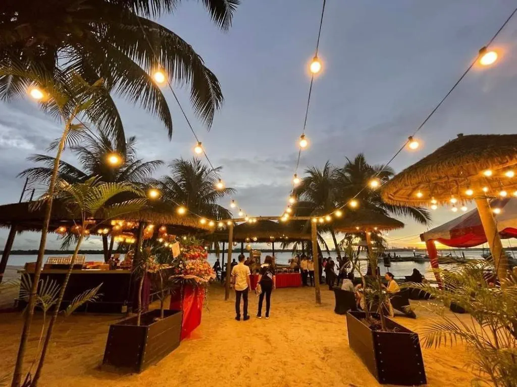 奢华海景套房 3房2厕 5-10人适合家庭入住 金海湾@Danga Bay Johor Bahru