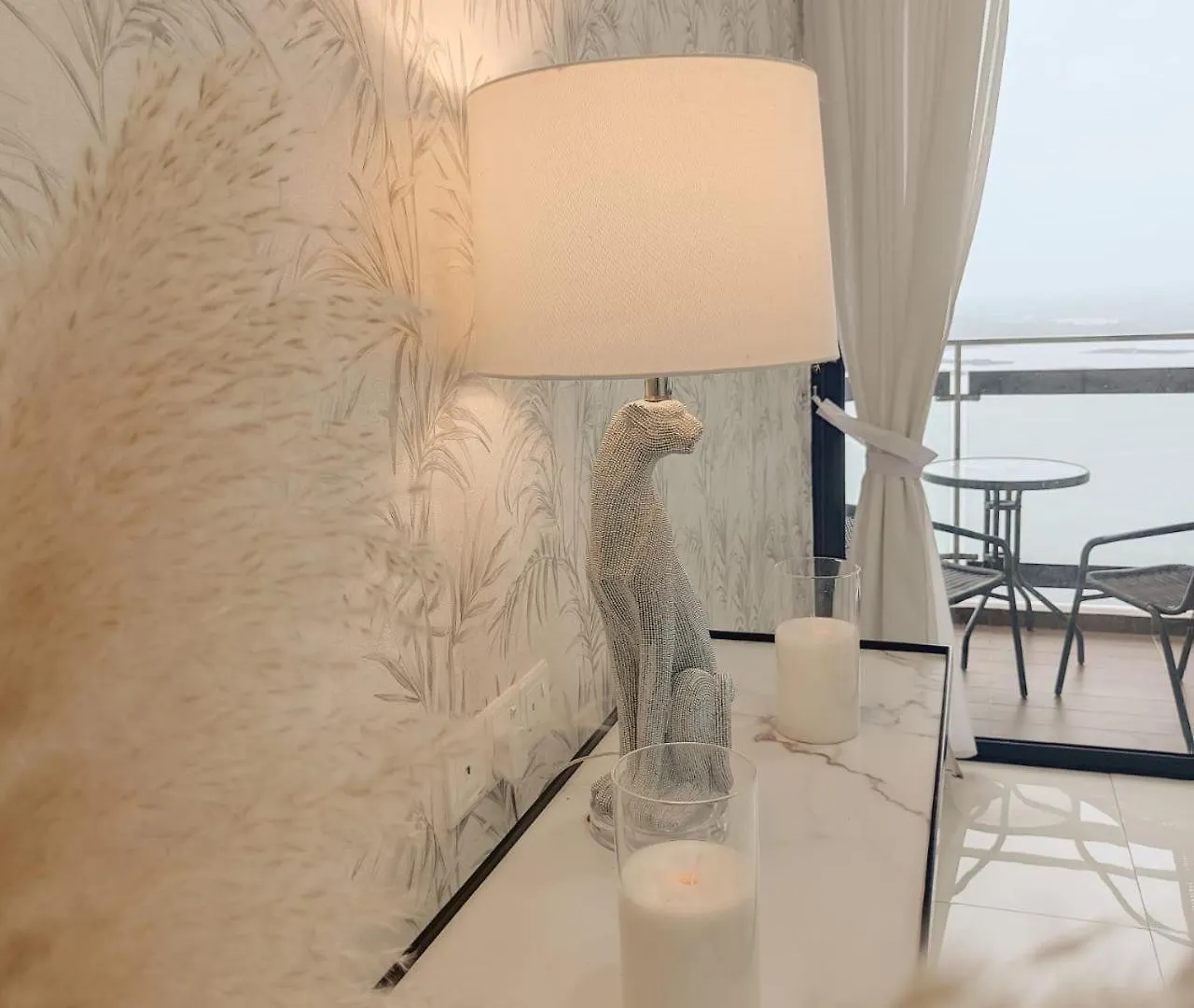 Apartment 奢华海景套房 3房2厕 5-10人适合家庭入住 金海湾@Danga Bay Johor Bahru