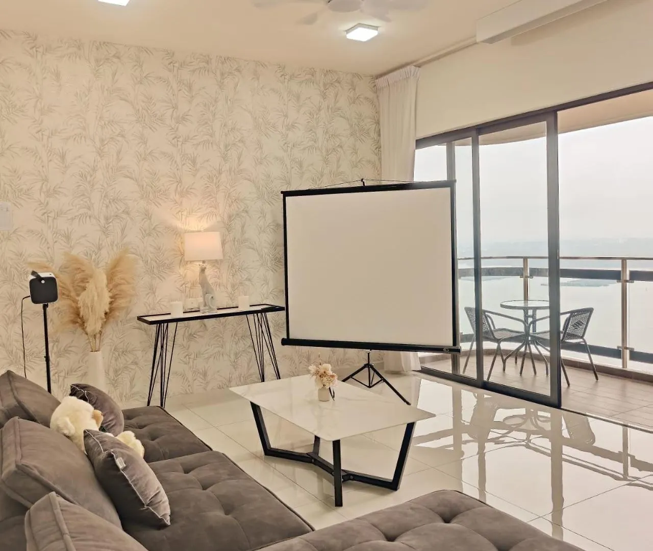 Apartmán 奢华海景套房 3房2厕 5-10人适合家庭入住 金海湾@Danga Bay Johor Bahru